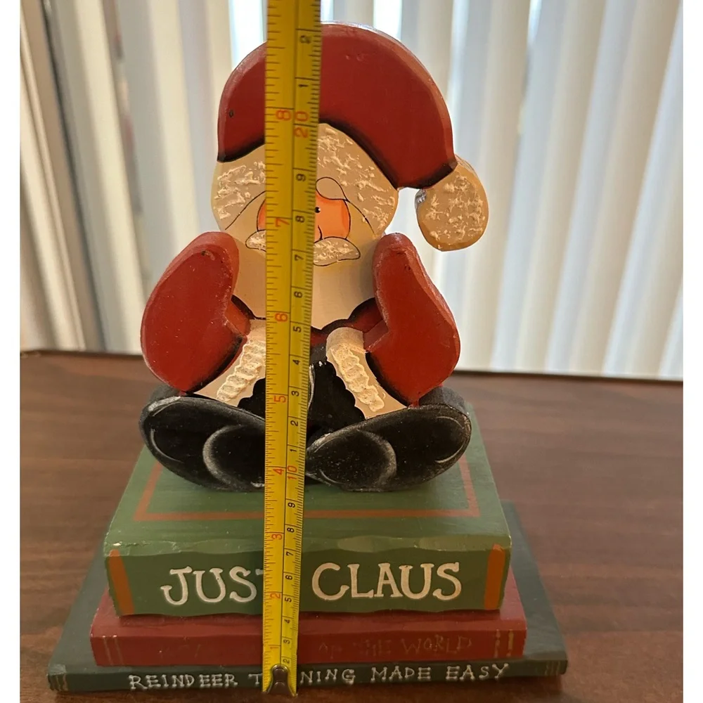 VTG🎅Santa Claus Holiday Decoration Sitting on Top of 📚Books - Picture 8 of 9